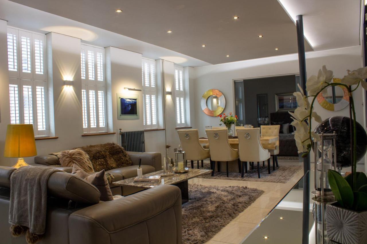 Liberty At Utopia Penthouse By Mgroupsa Суонзи Екстериор снимка